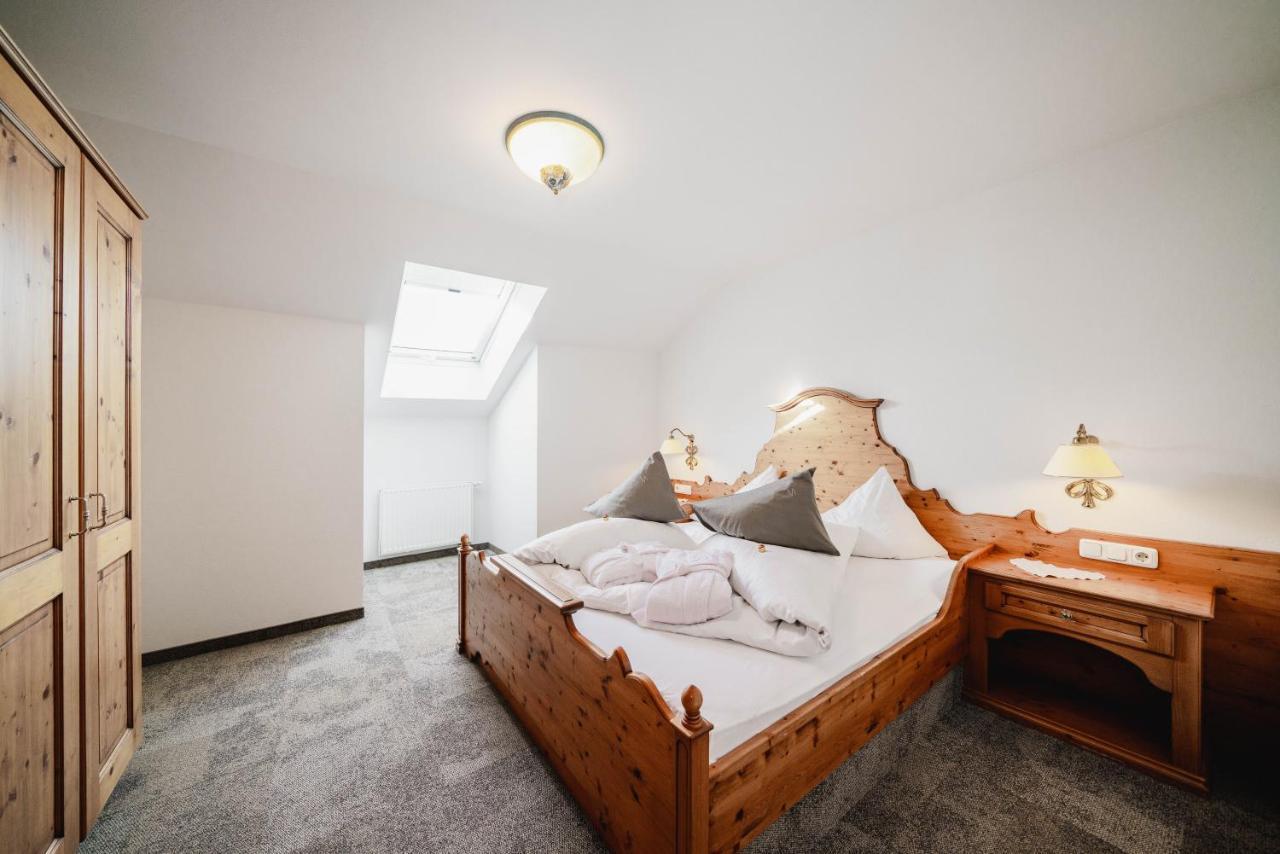 Mons Suites Wine Passion Tannheim Exterior foto