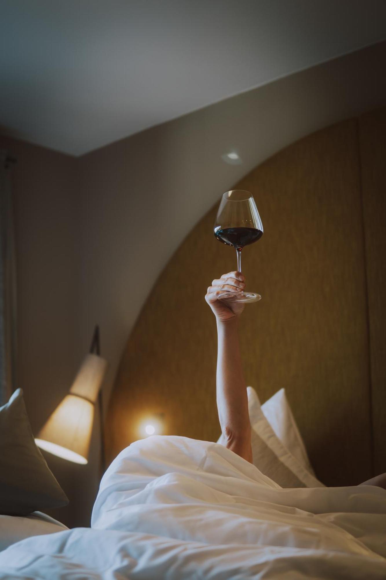 Mons Suites Wine Passion Tannheim Exterior foto